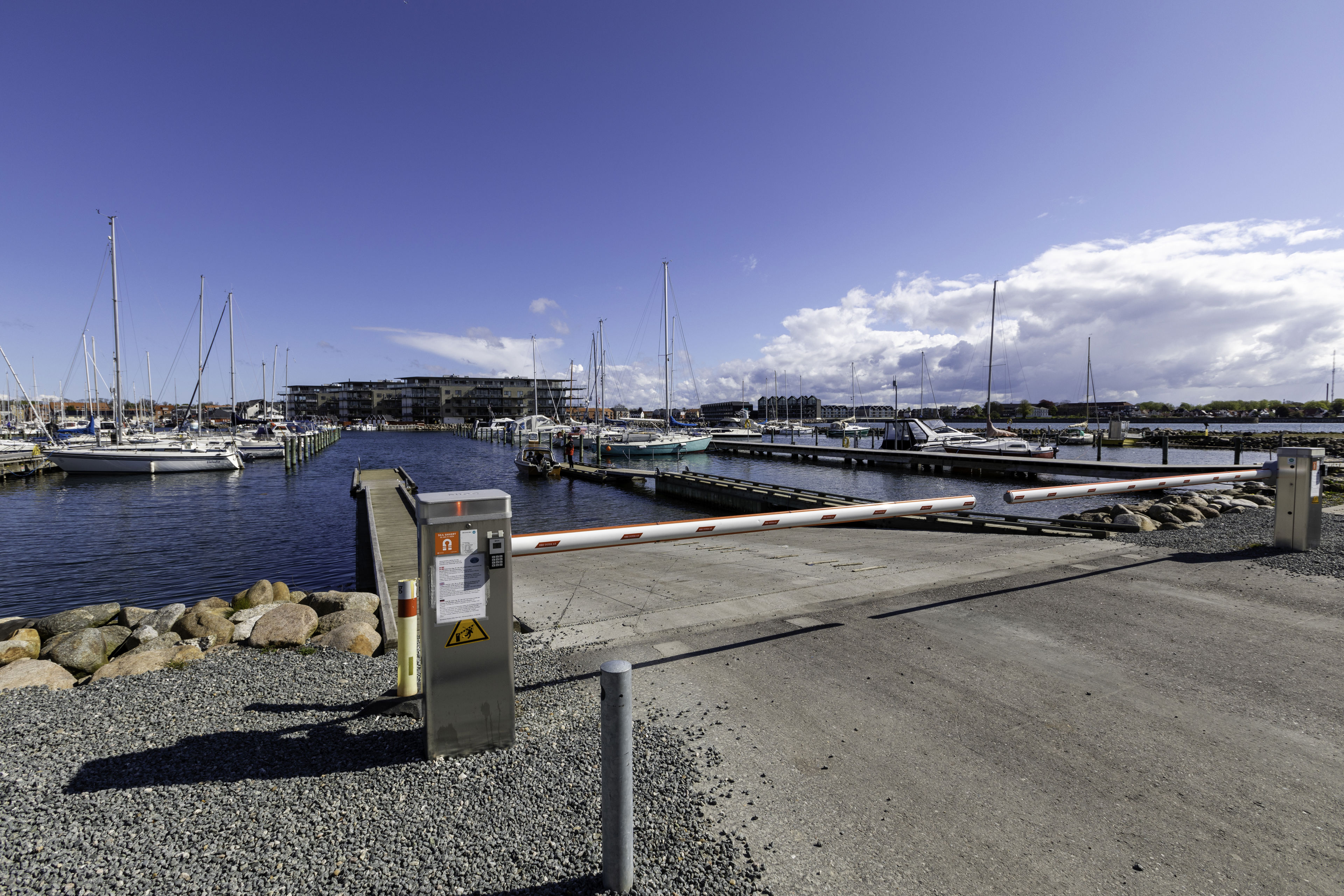 Nyborg Marinas bom til vandet
